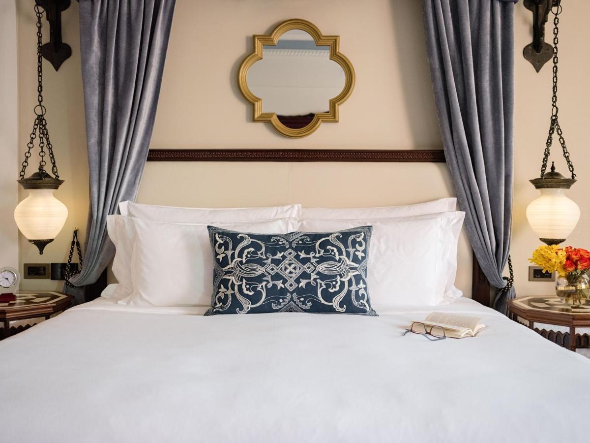 Jumeirah Al Qasr Дубай Екстериор снимка A bedroom at the Hotel