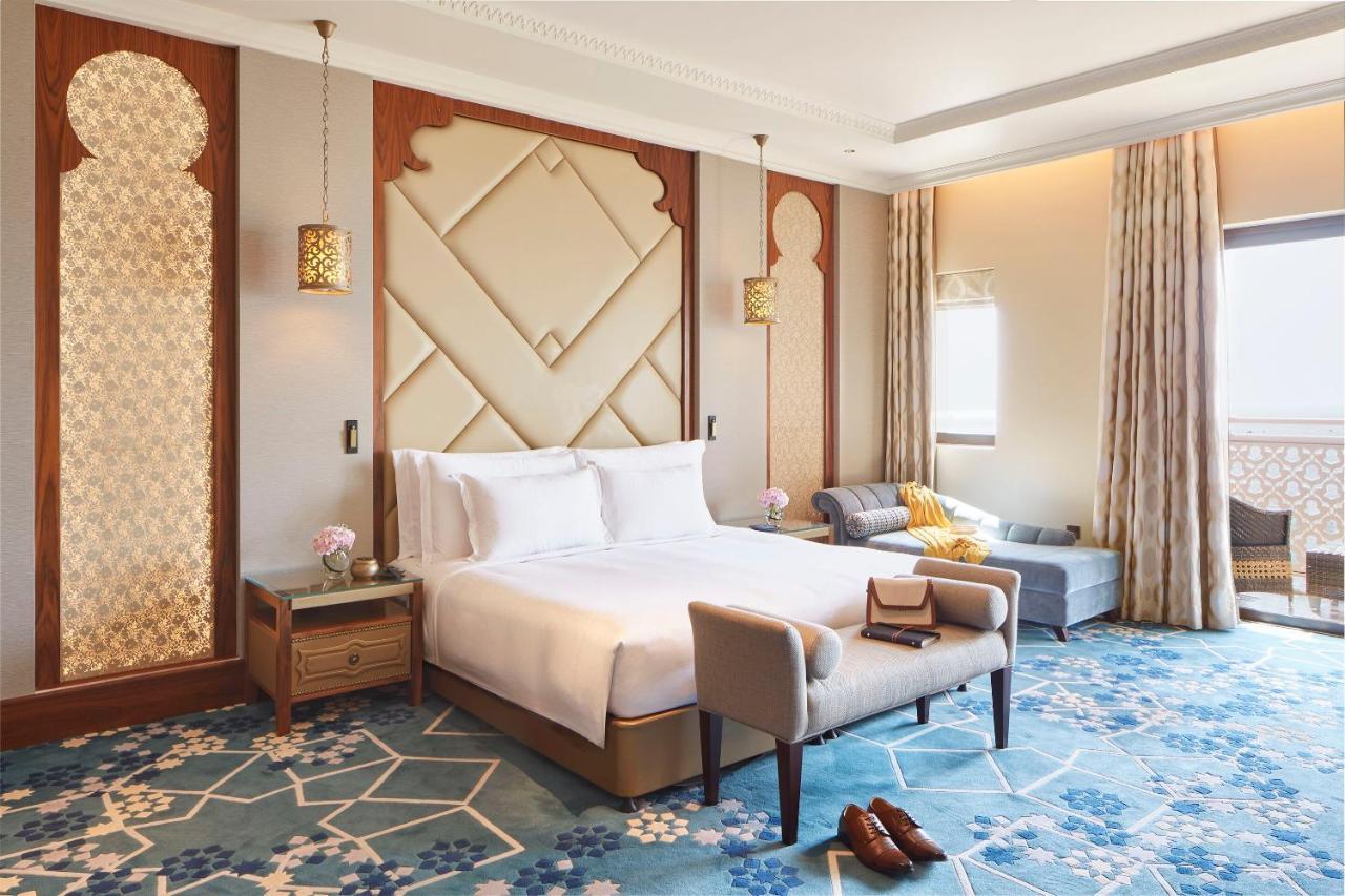 Jumeirah Al Qasr Дубай Екстериор снимка Deluxe Room