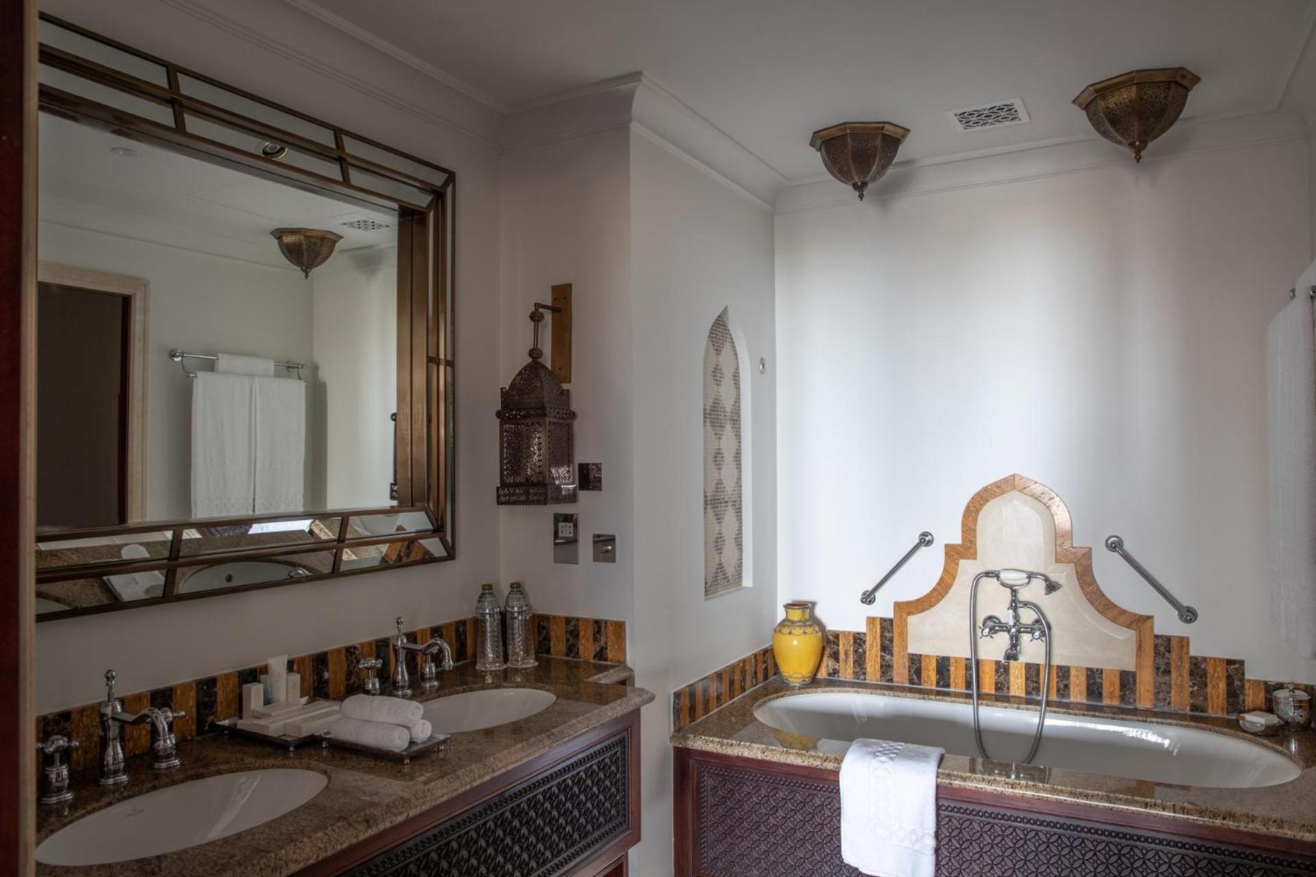 Jumeirah Al Qasr Дубай Екстериор снимка
